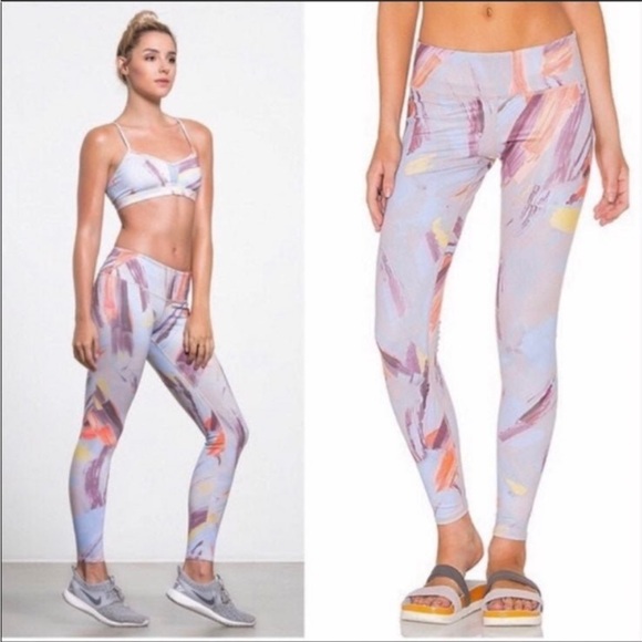 NWOT ALO Yoga Airbrushed Leggings Modern Sz.S - Picture 2 of 9